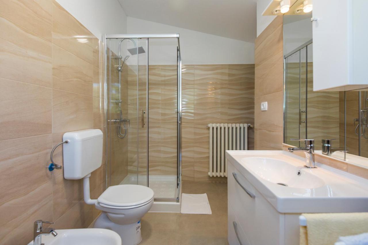 Apartman Ana Лабин Екстериор снимка