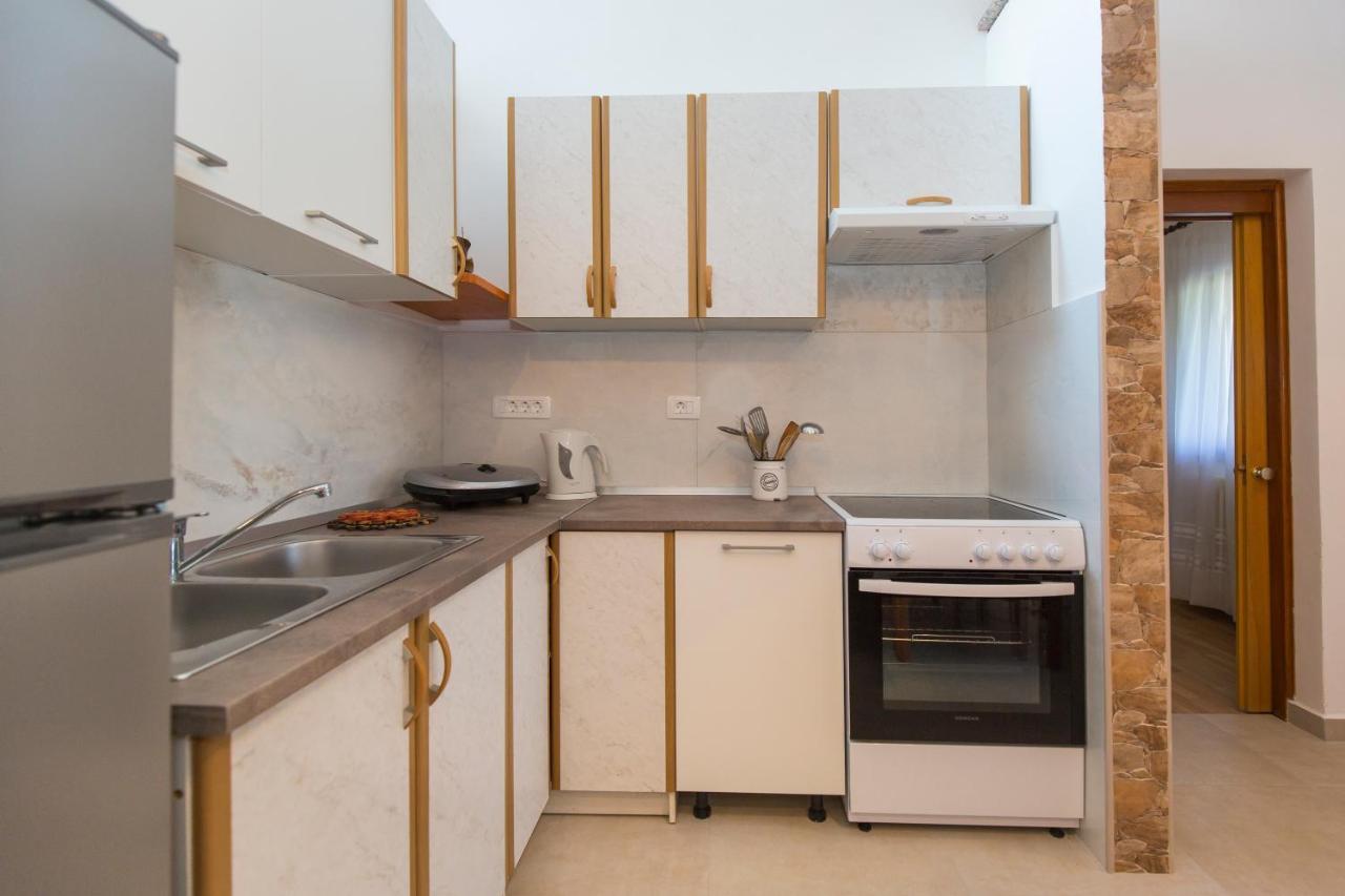 Apartman Ana Лабин Екстериор снимка