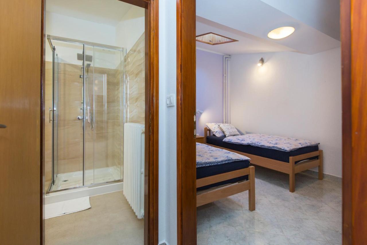 Apartman Ana Лабин Екстериор снимка